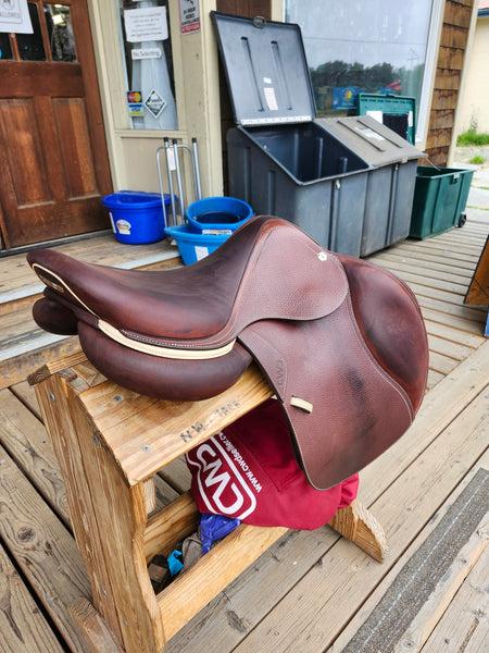 17.5" CWD SE01 Jump Saddle