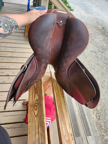 17.5" CWD SE01 Jump Saddle