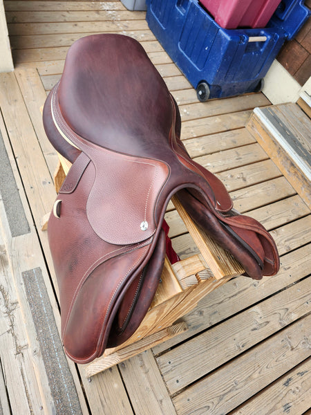 17.5" CWD SE01 Jump Saddle
