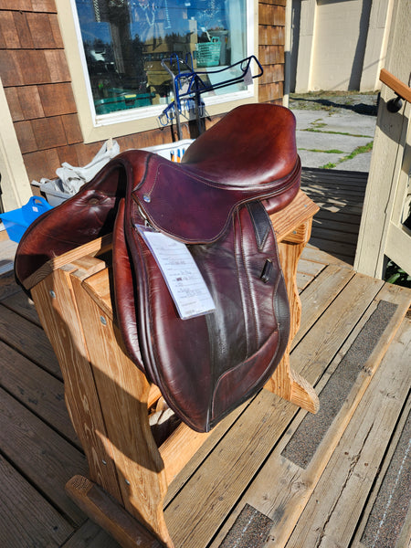 16.5" CWD SE02 Semi-Deep Jump saddle
