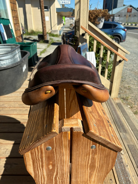 17” Hermes Brasilia Jump saddle