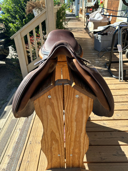 17” Hermes Brasilia Jump saddle