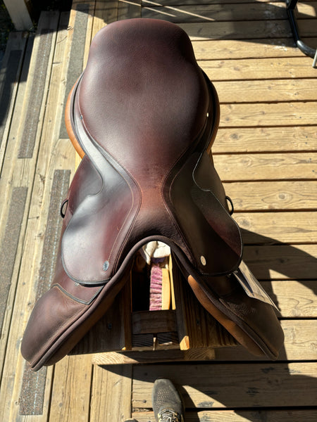 17” Hermes Brasilia Jump saddle