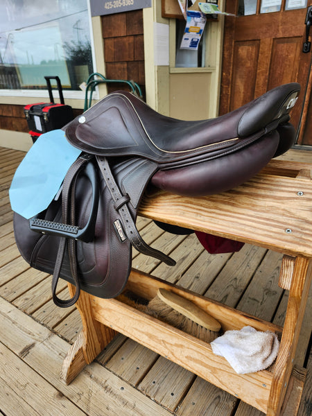 18" CWD Mademoiselle 2Gs Saddle