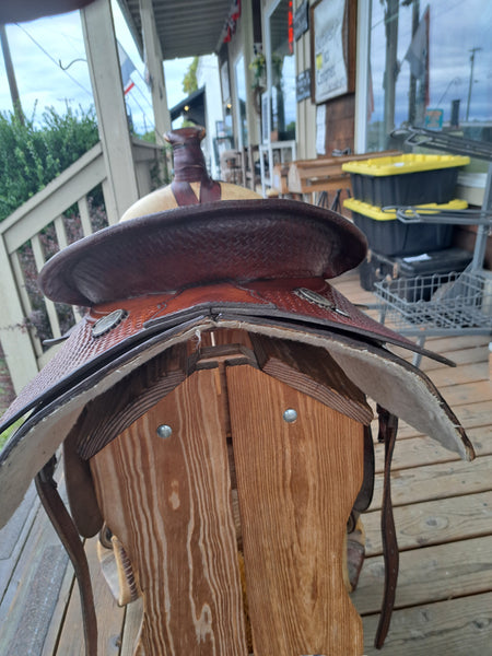 16" Simco Roping Saddle