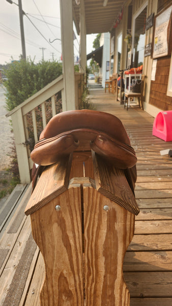 18" Antares Close Contact jump Saddle