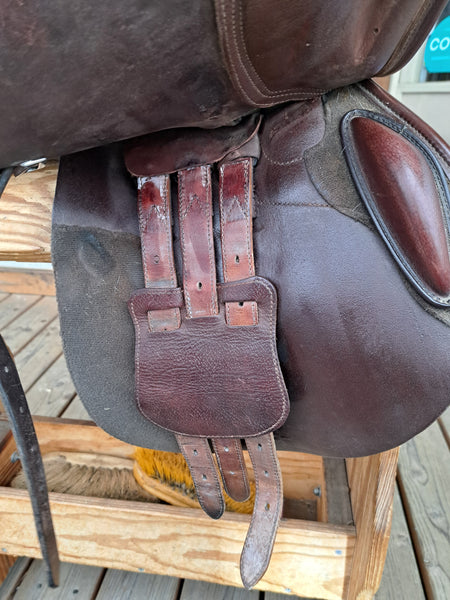 17" Bates Close Contact Saddle