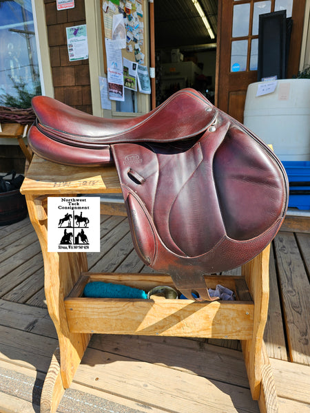 18" Devoucoux Chiberta O Monoflap Jump Saddle