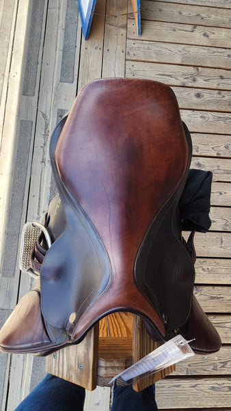 17" M. Toulouse Close Contact Jump Saddle
