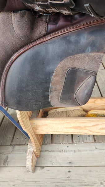 17.5" Bates Caprilli Close Contact Jump Saddle