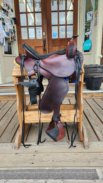 15" Synergist Western Trail Saddle