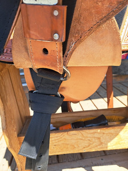 15" Hilason Treeless Barrel Racing Saddle