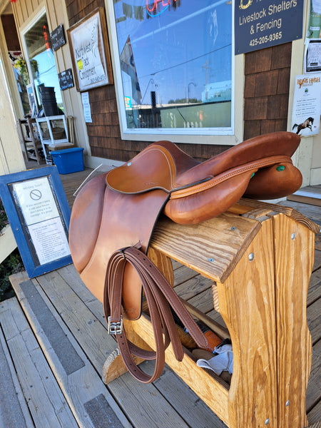 16.5" Amerigo Cervia Jump Saddle