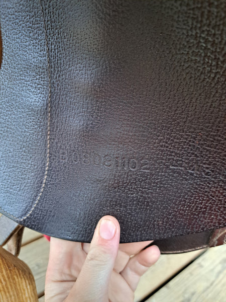 17" Bates Close Contact Saddle