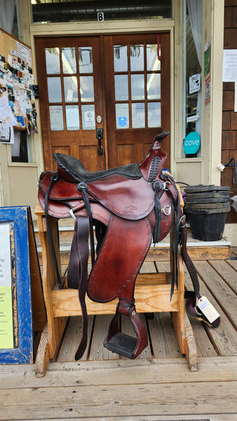 15" Synergist Western Trail Saddle