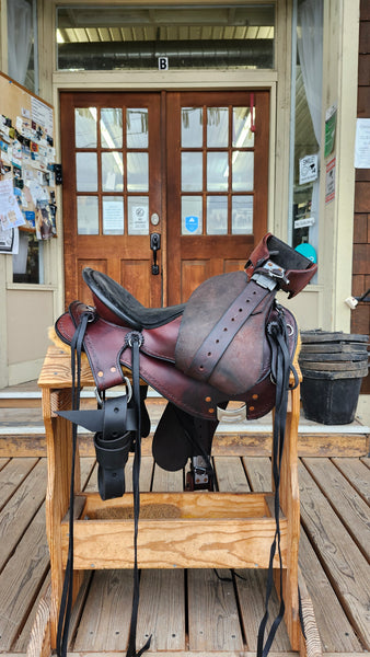 15" Synergist Western Trail Saddle