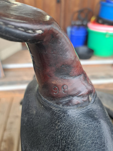 15" Abetta Synthetic Western Saddle