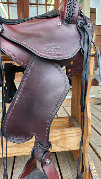 15" Synergist Western Trail Saddle