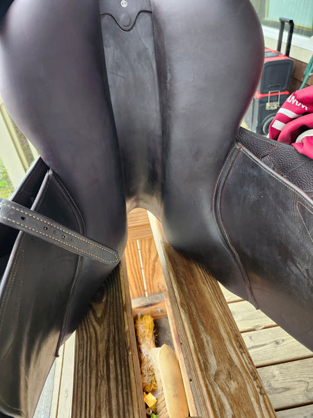 18" CWD Mademoiselle 2Gs Saddle