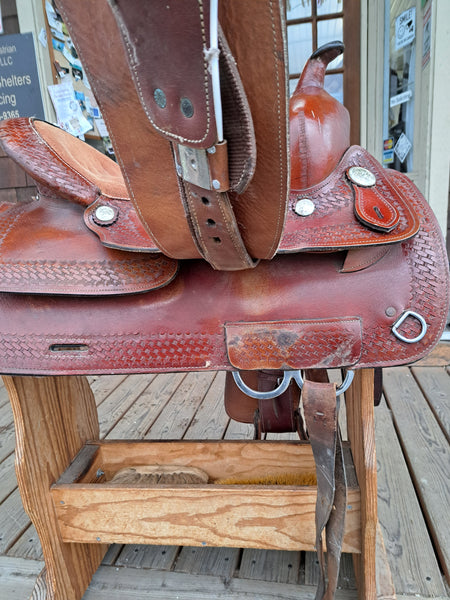 15" Royal King RB Auto Adjust Flex Tree Trail Saddle