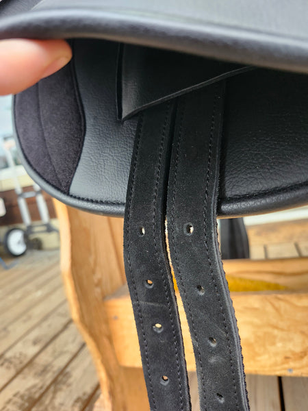 14.5" Black Forest Aspen Saddle