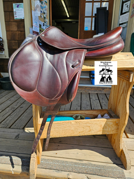 18" Devoucoux Chiberta O Monoflap Jump Saddle