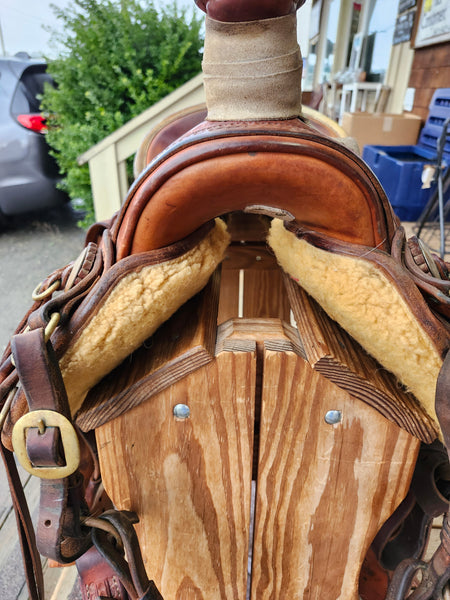 16" Ellensburg Saddle Co. Trail / Mule Saddle