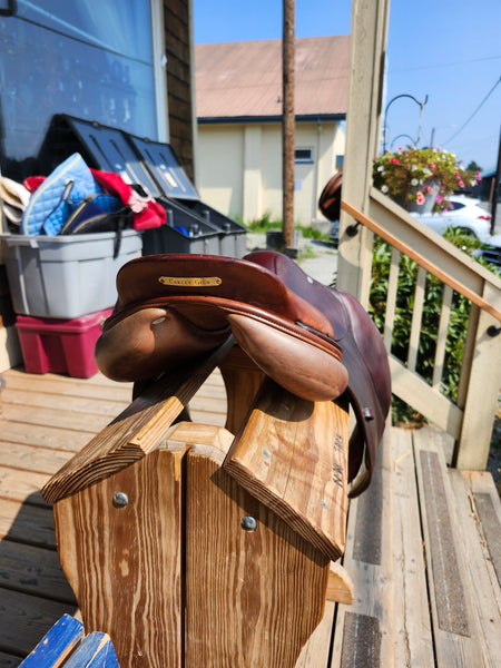17.5" CWD SE01 Close Contact Jump