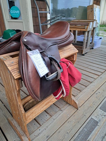 17" Bates Close Contact Saddle