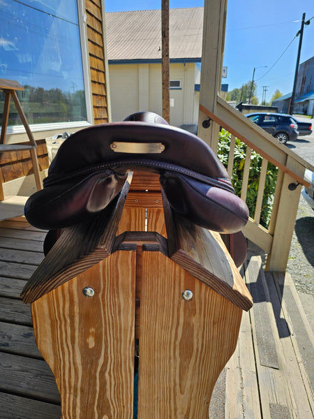 18" Devoucoux Chiberta O Monoflap Jump Saddle