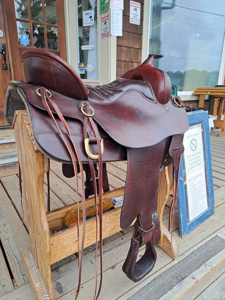 16.5" Tucker Cheyenne Frontier Western Trail Saddle