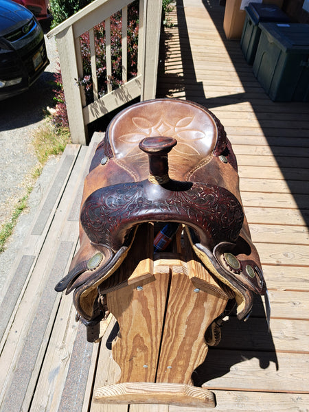 16" Circle Y Cutting Saddle