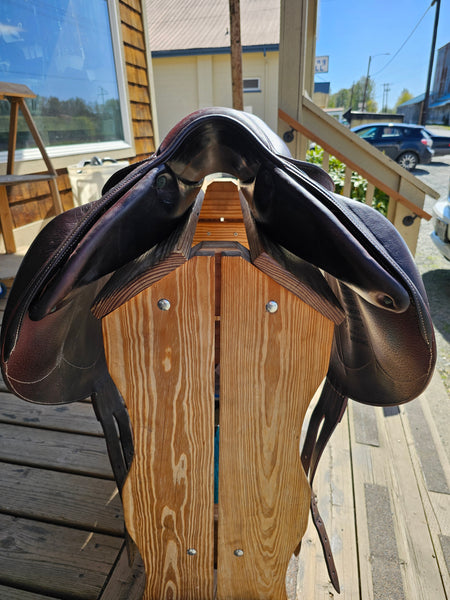 18" Devoucoux Chiberta O Monoflap Jump Saddle