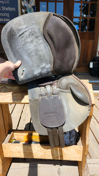 17" Wintec 500 Close Contact Jump Saddle