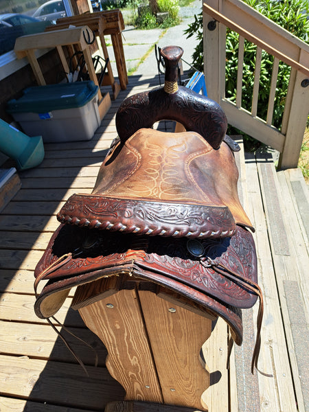 16" Circle Y Cutting Saddle
