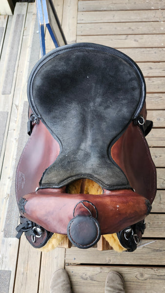 15" Synergist Western Trail Saddle