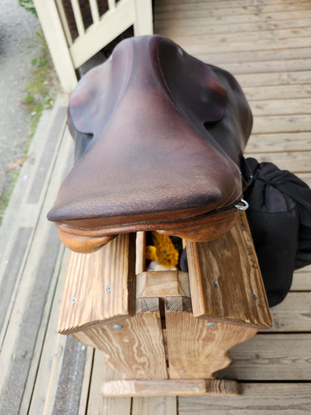 16" Hermes Close Contact Jump Saddle