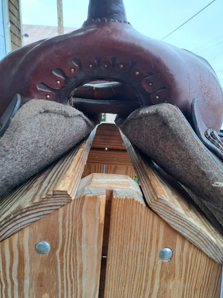 16.5" Tucker Cheyenne Frontier Western Trail Saddle
