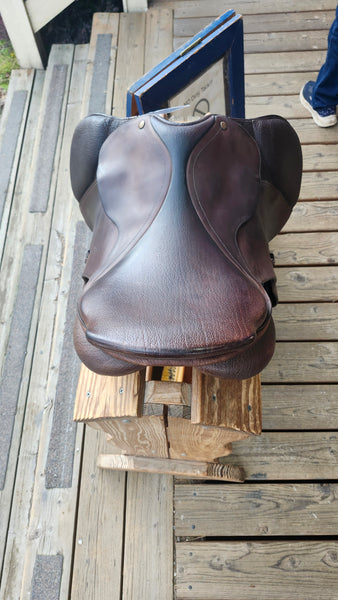 17.5" Bates Caprilli Close Contact Jump Saddle