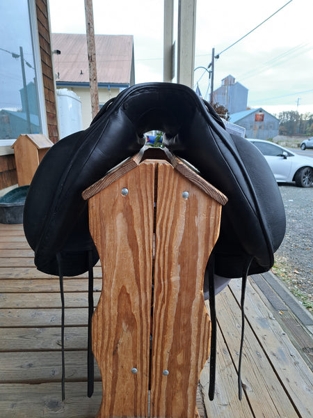 17.5" N2 Valencia Dressage Saddle