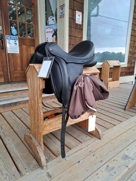 17.5" NSC Conniasseur Dressage Saddle