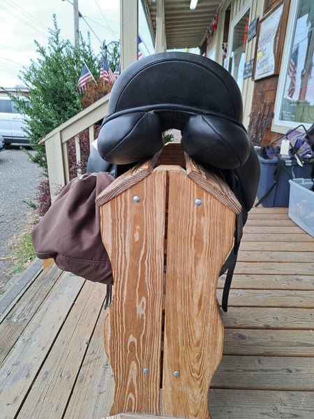 17.5" NSC Conniasseur Dressage Saddle