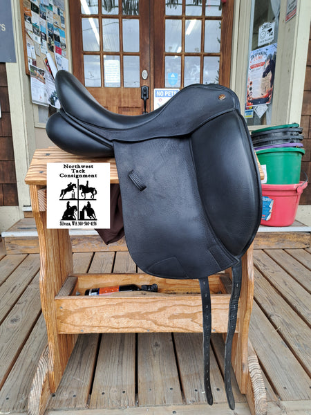 17.5" NSC Conniasseur Dressage Saddle