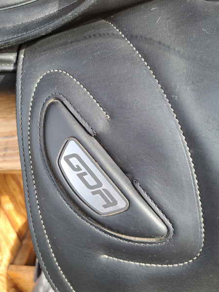 17" ErrePlus GDA Jumping Saddle