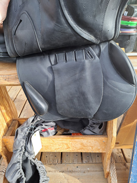 17" ErrePlus GDA Jumping Saddle
