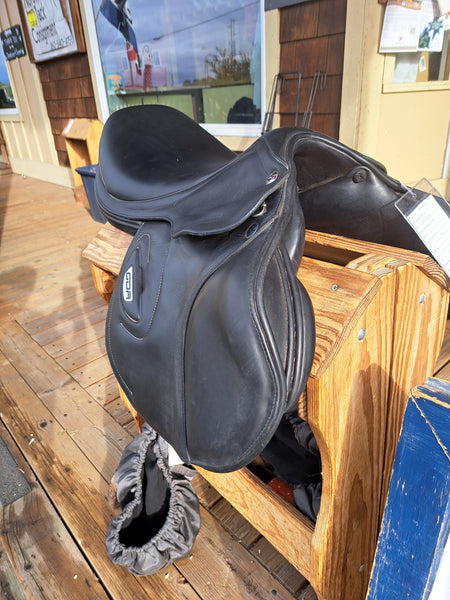17" ErrePlus GDA Jumping Saddle