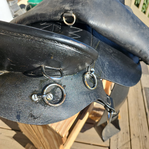 17" King Series Trekker Endurance Saddle