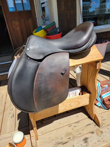 ON TRIAL 18" Voltaire Palm Beach Jumping Saddle