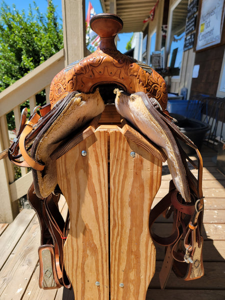 15.5" Big Horn Equitation Saddle