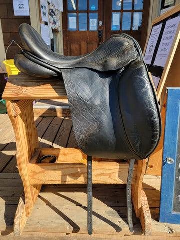 ON TRIAL 17.5" Custom Saddlery VLX Dressage Saddle